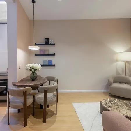 Cinema - Walking Distance To Monaco - Wi-fi - Ac